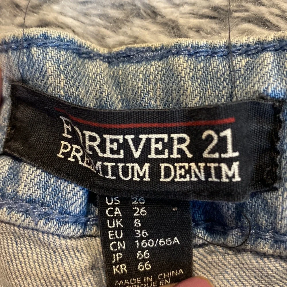Forever 21 - Picture 3 of 3